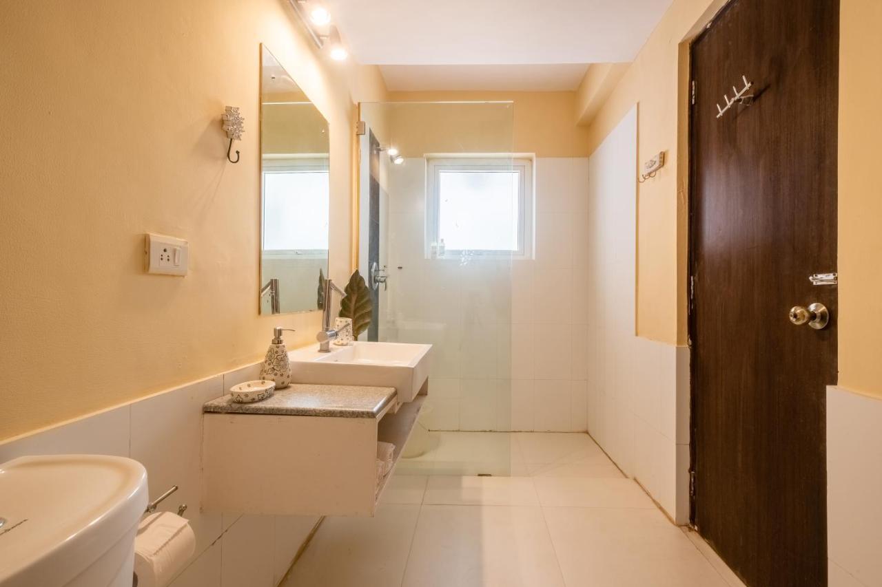 Snowdrop- Exquisite 3Bhk Villa With Pool- Candolim By Staymonkey Calangute Exterior photo